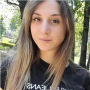 Laureanda in giurisprudenza offro lezioni in diritto, sociologia, metodologia